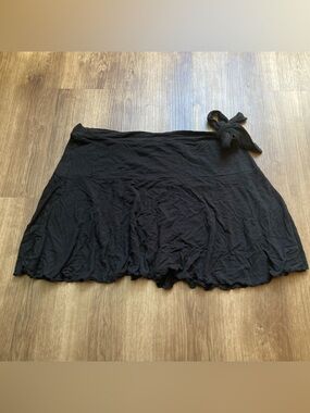 5/$15 Merona Casual & Flowy Black Skirt Large